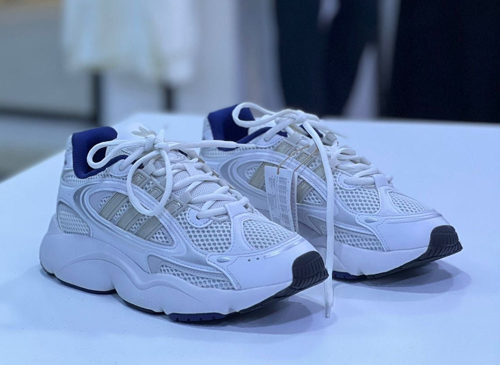 Sneakers adidas authentique
